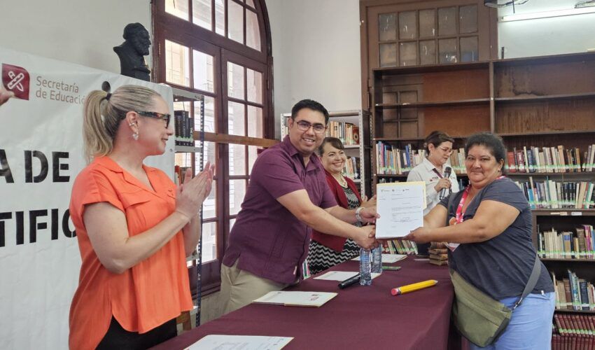 14-ENTREGA-DE-CERTIFICADOS-TAMPICO-6-9-scaled