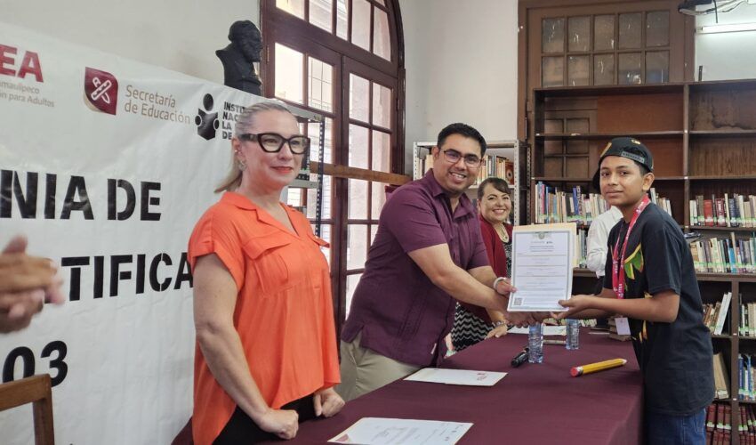 9-ENTREGA-DE-CERTIFICADOS-TAMPICO-6-4-scaled