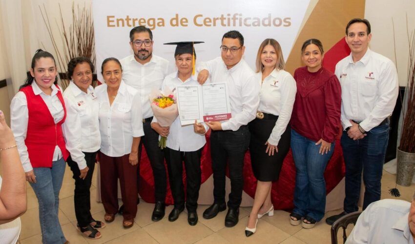 Entrega de certificados DIF Altamira 14