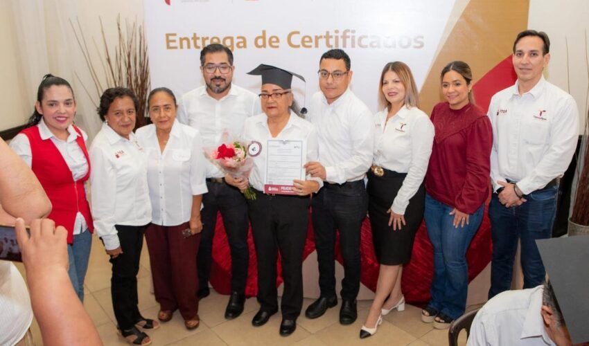 Entrega de certificados DIF Altamira 22