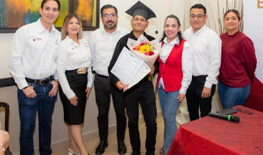 Entrega de certificados DIF Altamira 25