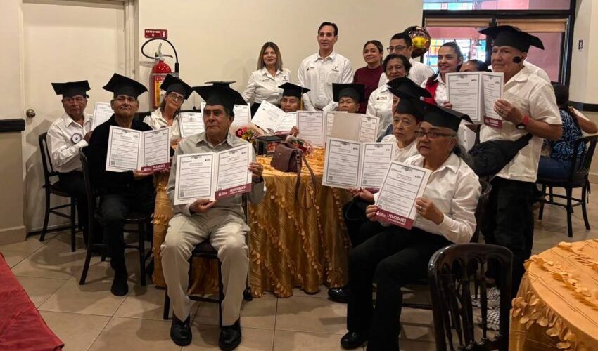 Entrega de certificados DIF Altamira. 8